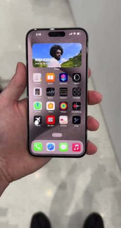 iPhone 15 (unlocked, 256GB)