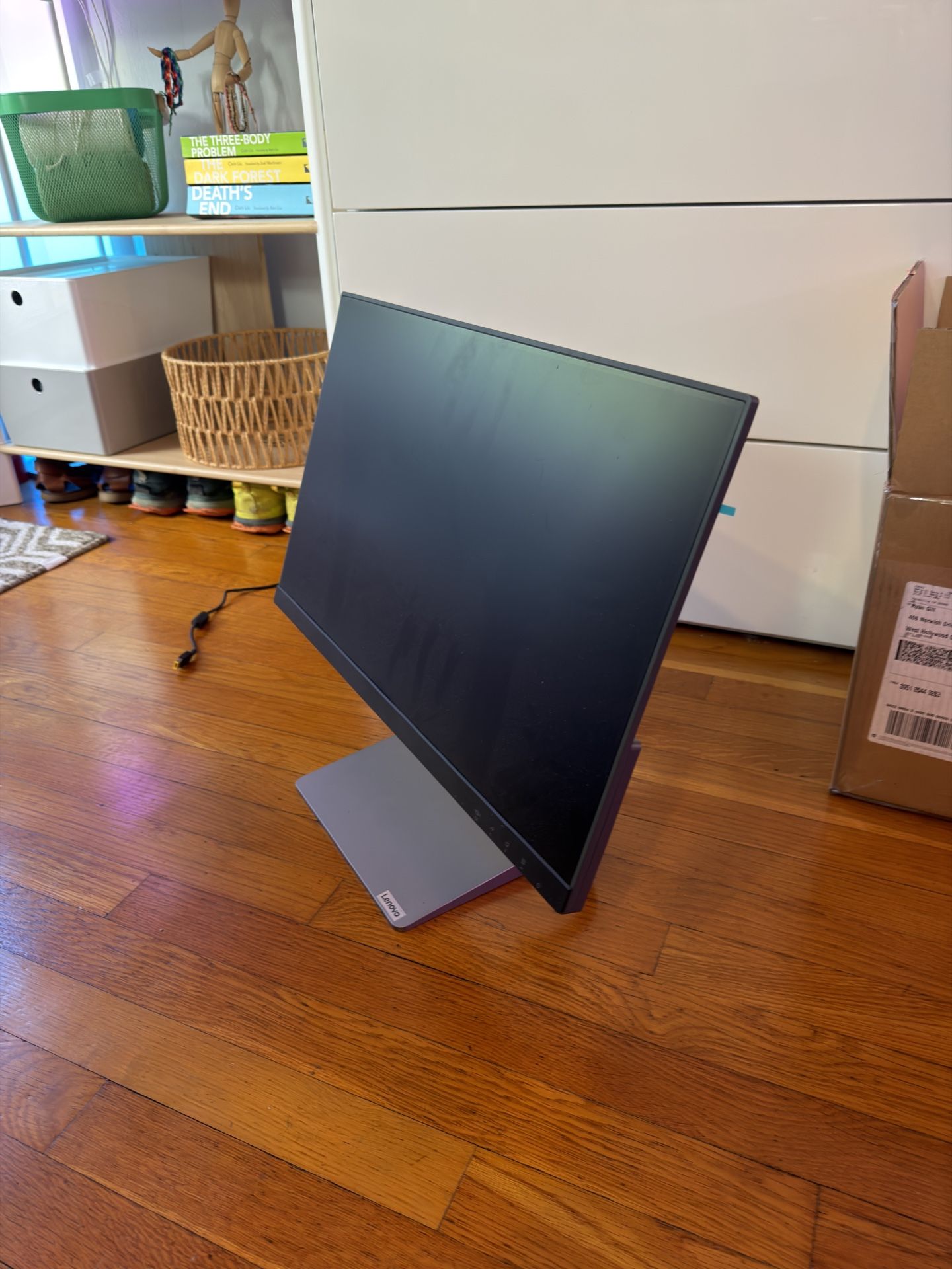 Lenovo Q24h-10, 24” QHD monitor 