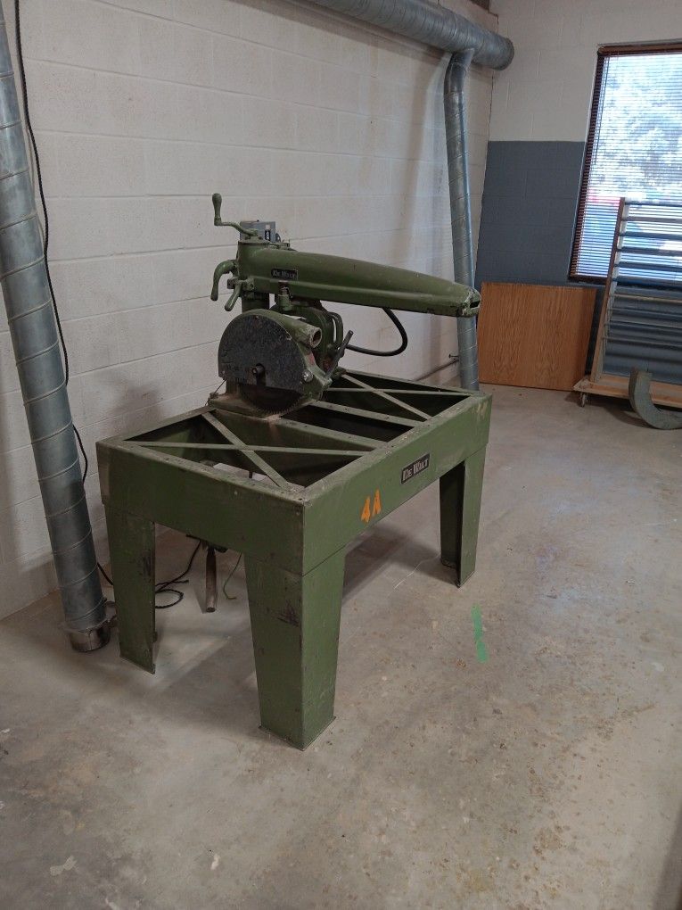 Dewalt Sluder saw
