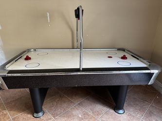 Air Hockey Table