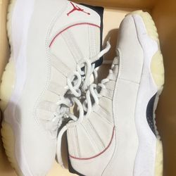 Jordan 11 Platinum Tint