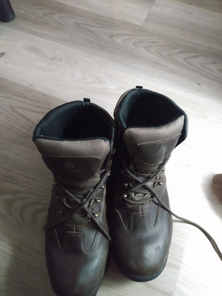 Work Boots Size 14 