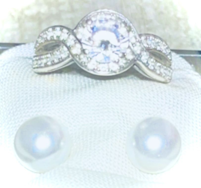 2ct Diamond Ring with Pearl Earrings/With Gem Appraisal Certified D