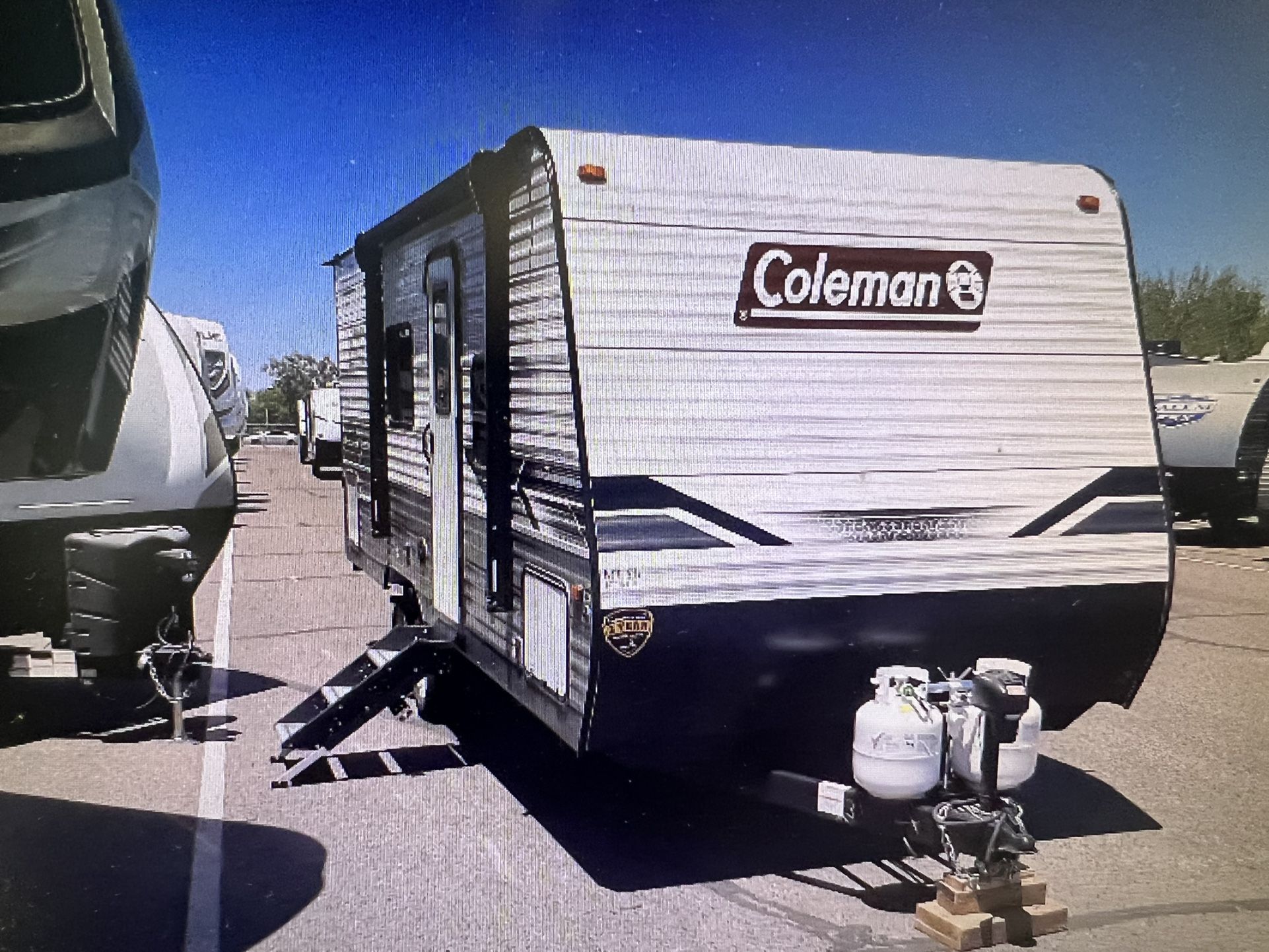 2022 COLEMAN LT 214BUNKHOUSE