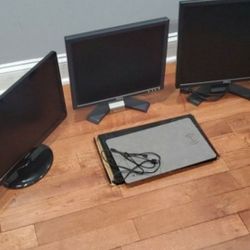 Computer Monitors And Mat Charger 