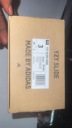 Yeezy Slides Sz 3
