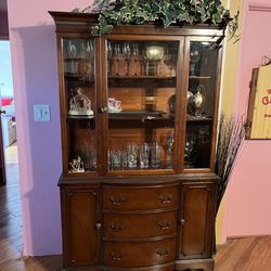 Brown Dining Buffet and Hutch Antique.