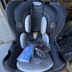 NEW! Graco Extend2fit 2:1 Car Seat FIRM PRICE