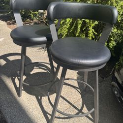 Swivel Counter Height Stools 