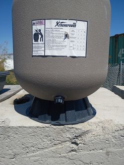Water filter for pools