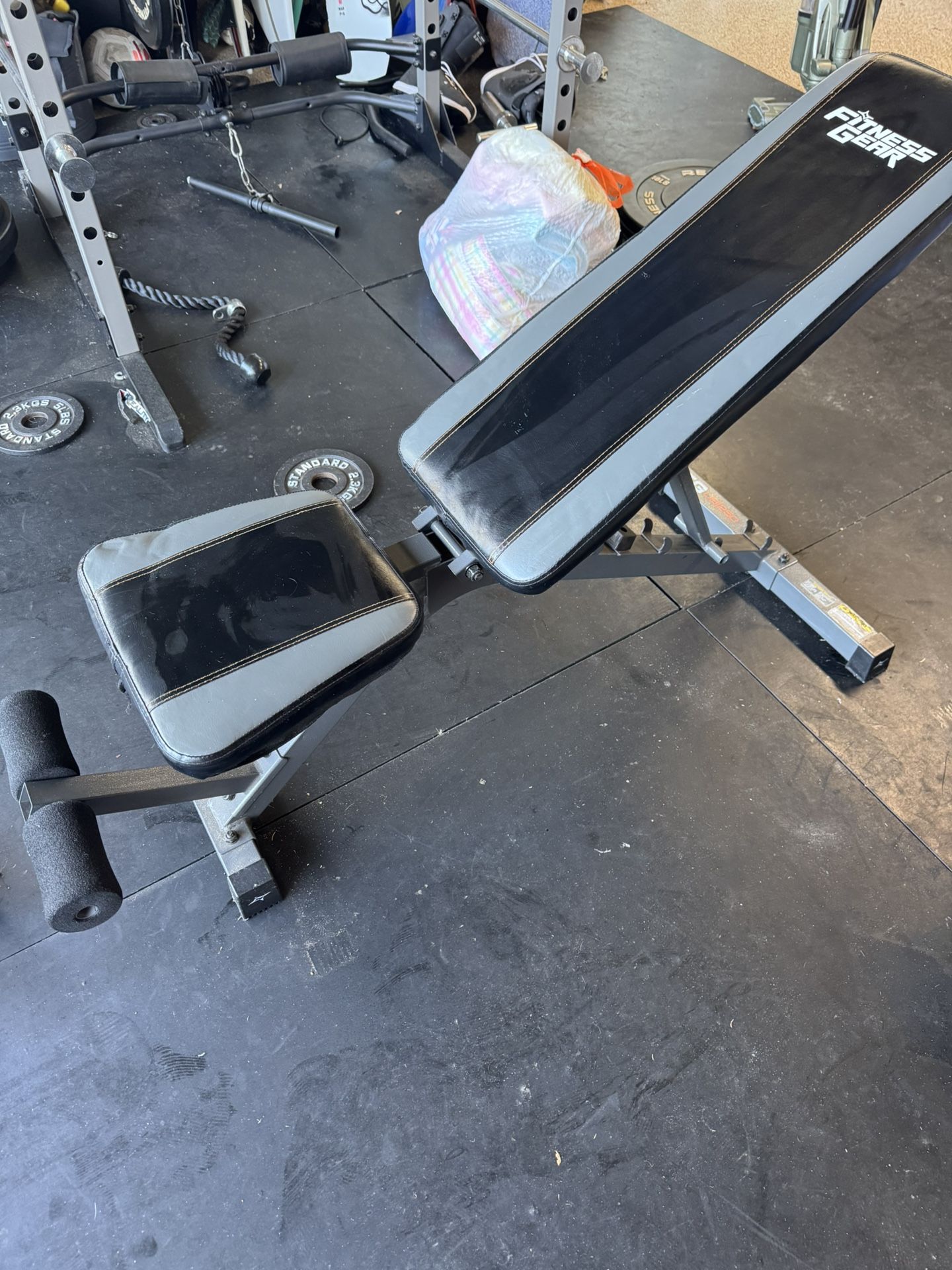 Adjustable Weight Bench