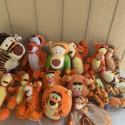 Lot Of 11 Tigger Winnie The Pooh Plushy Collection Some Vintage All Sizes Make Offer 