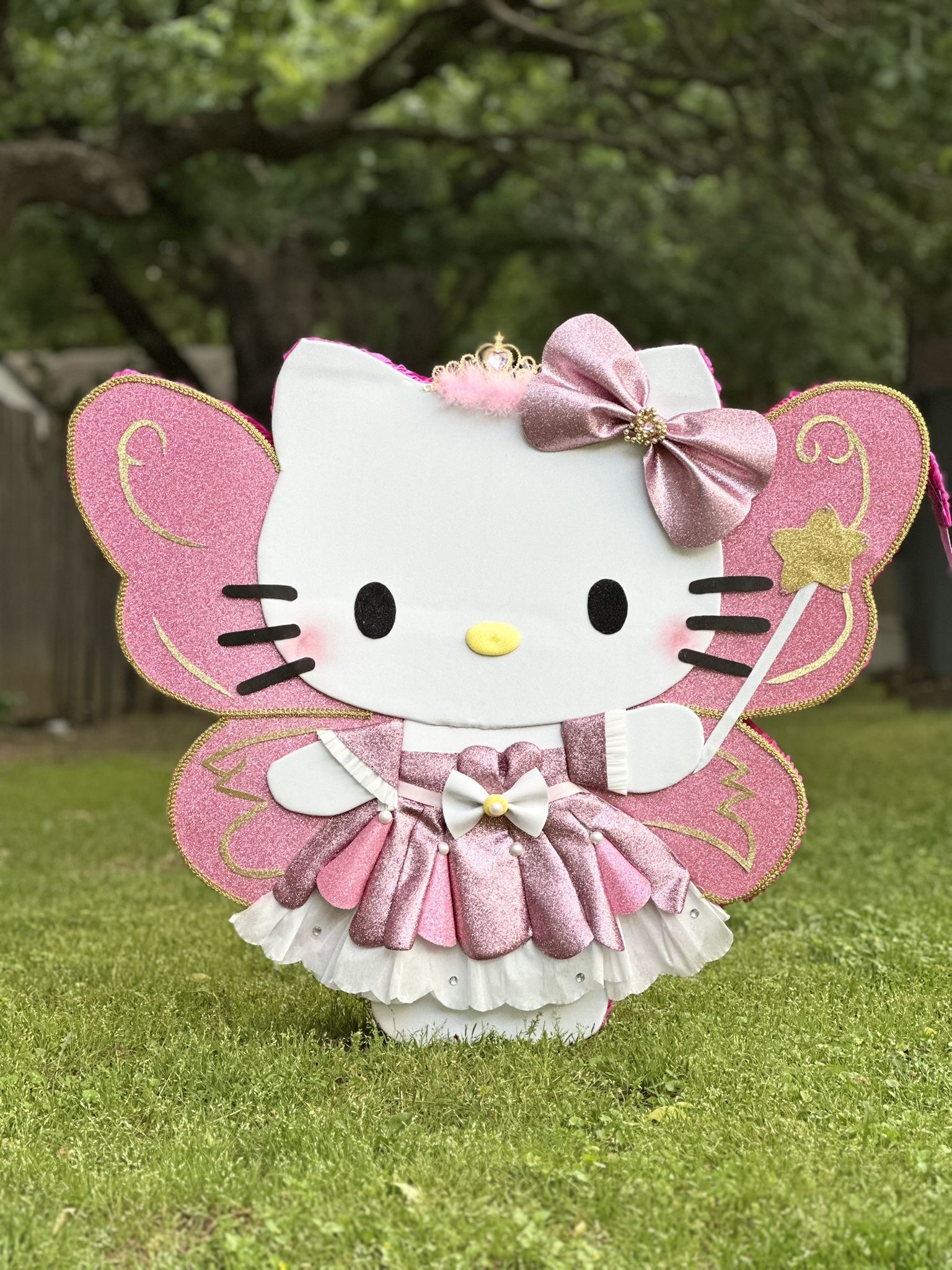 Butterfly Hello Kitty Piñata