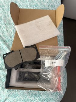 Front Brake Pads Toyota Tacoma