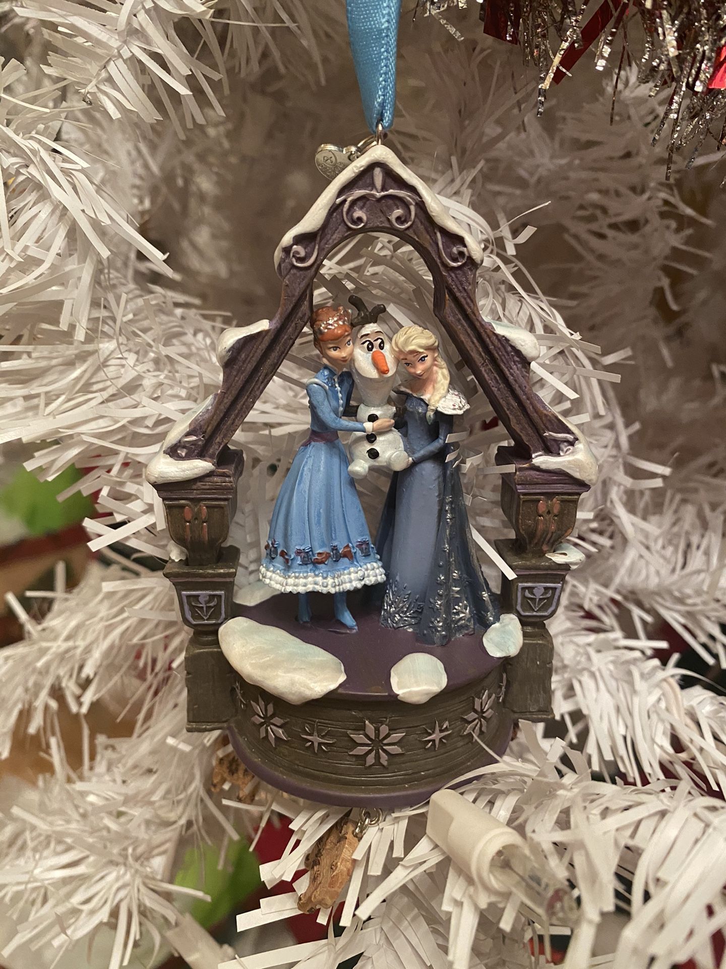 Disney Frozen Anna Elsa Ornament musical