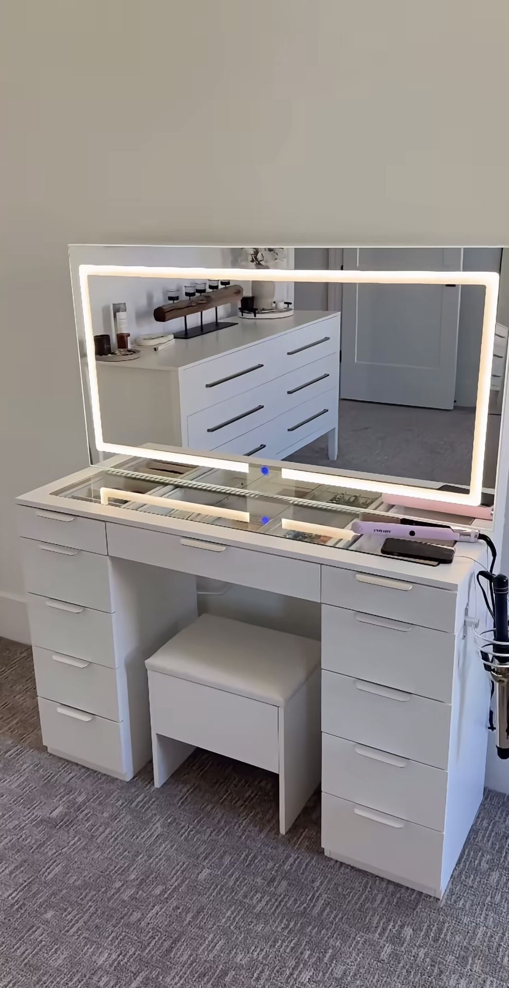 Vanity Table And Stool 