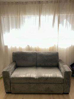 2 seater pull out couch