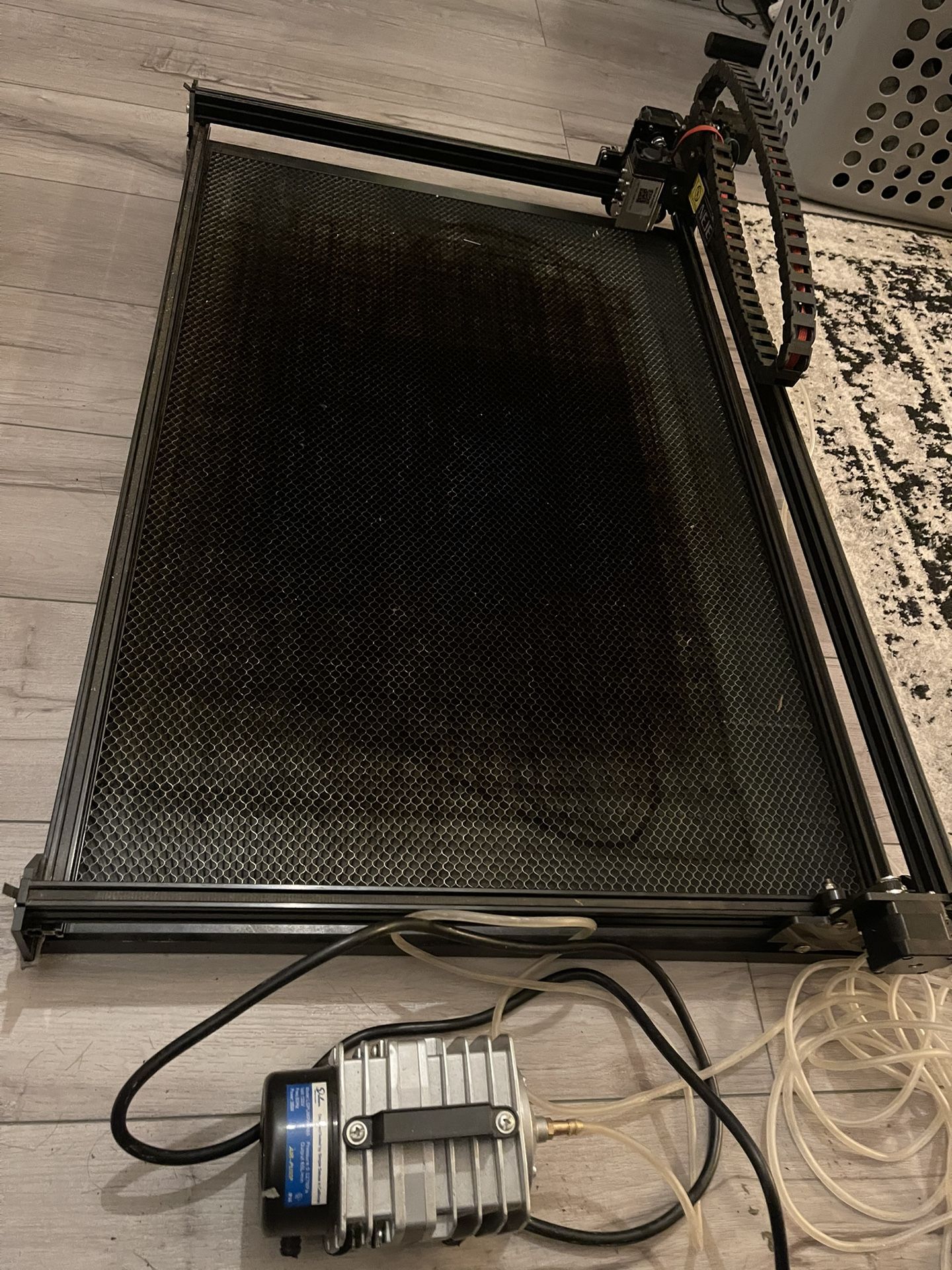 30”x20” 10w Diode Laser Cutter With Collapsible Fume Hood (Neje Max 2)