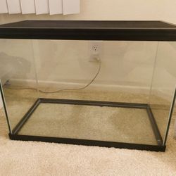 20 Gallon Aquarium, With A Lid.