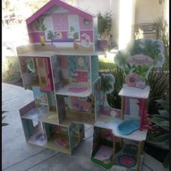 Huge Doll House