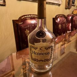 HENNESSY VS COGNAC EMPTY & CLEANED BOTTLE 1.75 Liters