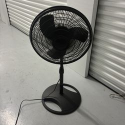Oscillating Fan Works Great