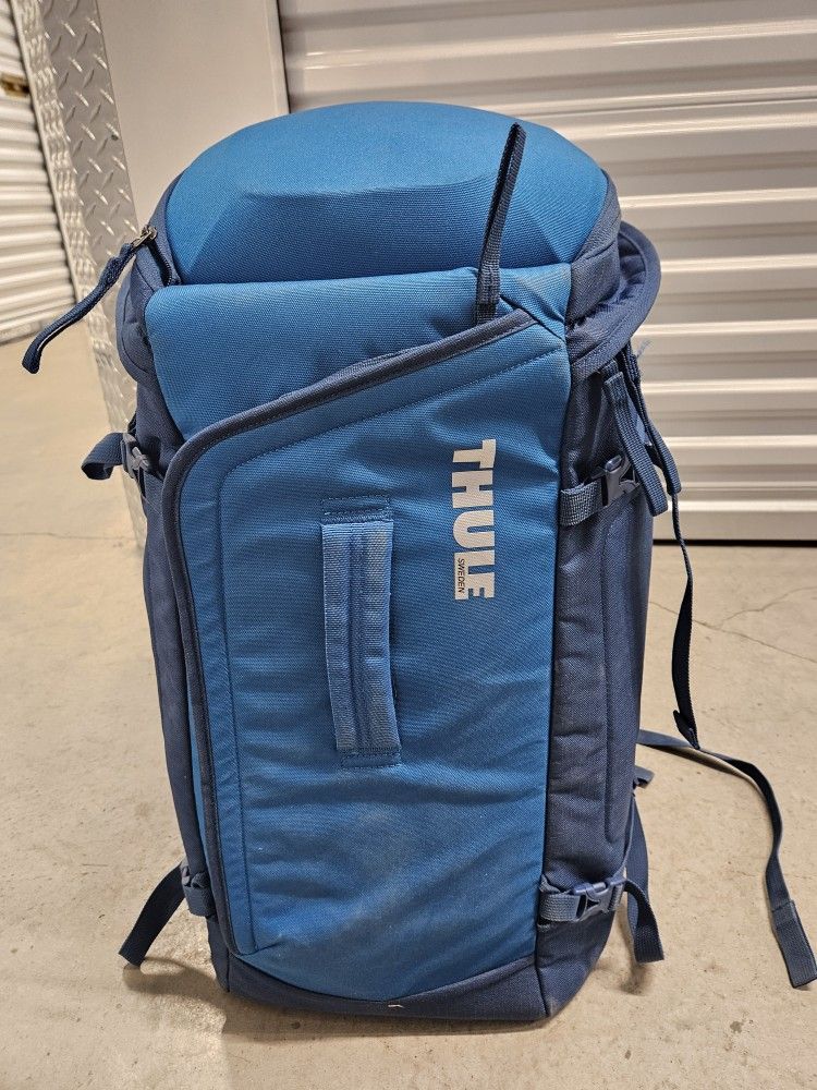 Thule RoundTrip 60L Boot Backpack