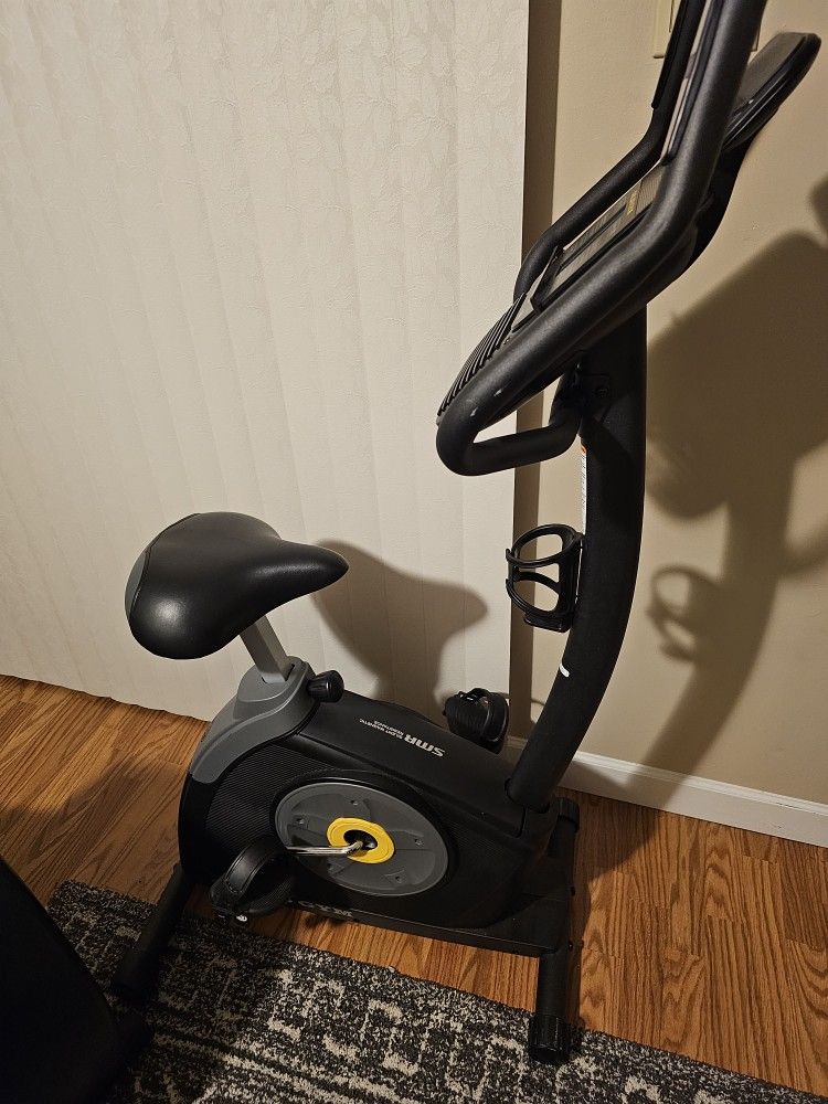 Golds Gym Stationary Bike