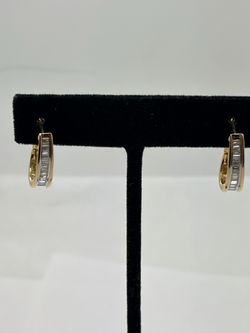 14K YELLOW GOLD AND DIAMONDS HOOPS