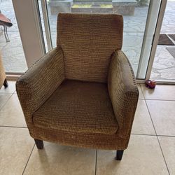 Accent Chairs 