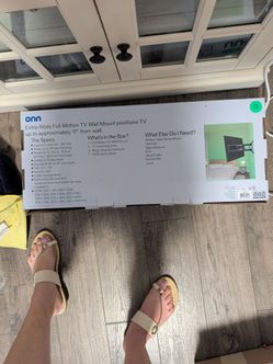 Brand new TV wall mount! R best offer