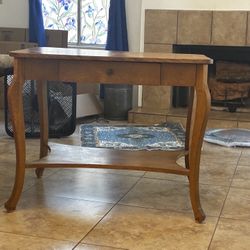 Elegant Wood Side Table – $40 (Treasure Alert 💔)