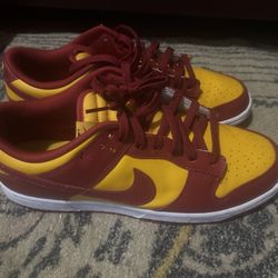 Nike Dunk Low “USC” 