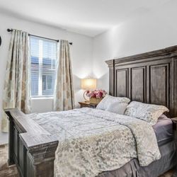 Rustic Wood bedroom Set