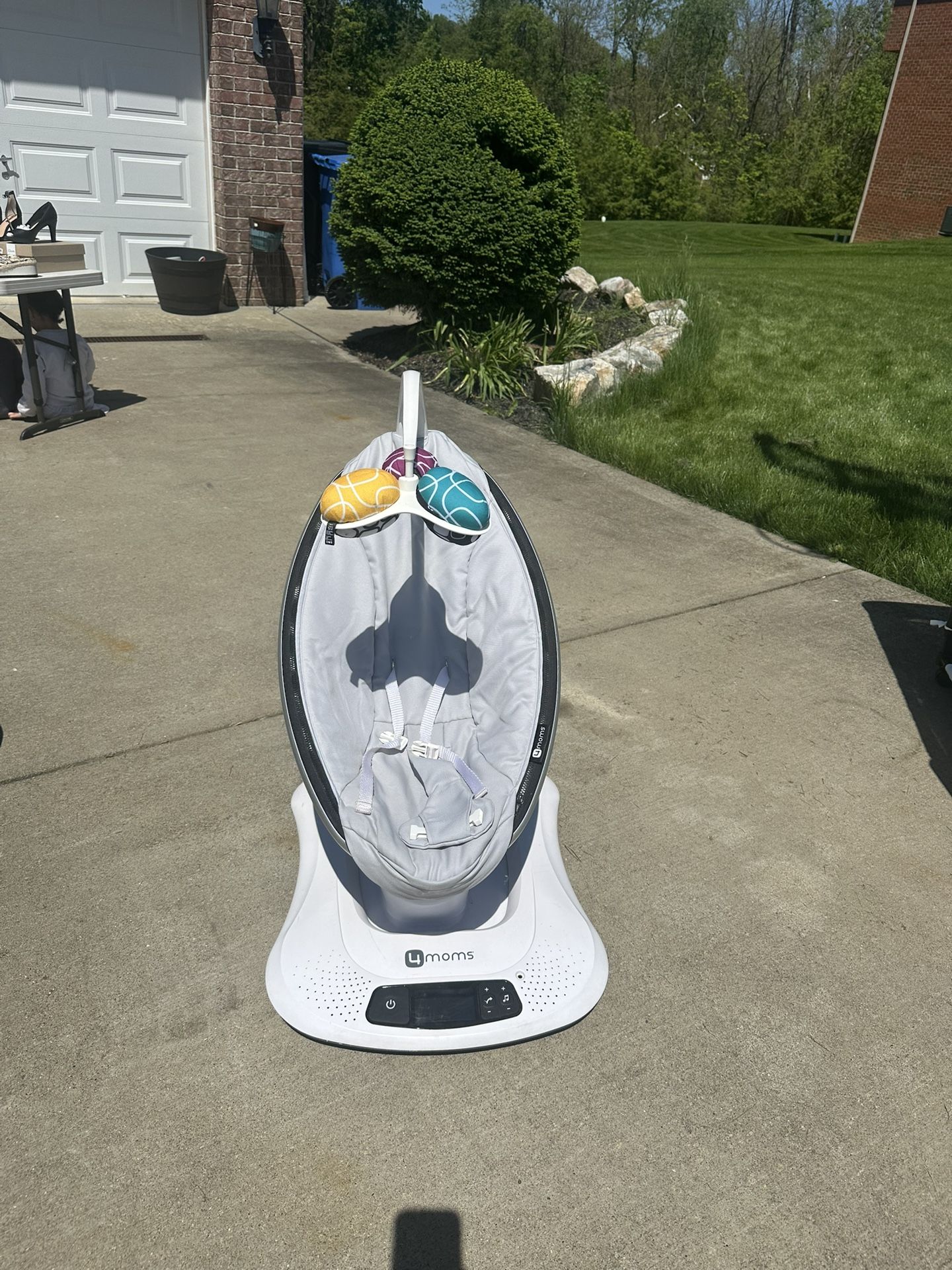 Mamaroo 4 Multi-MotionTM Baby Swing, Bluetooth Baby Rocker with 5 Unique Motions