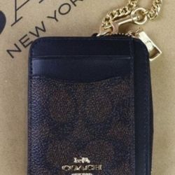 COACH ZIP CARD CASE IN SIGNATURE CANVAS 
