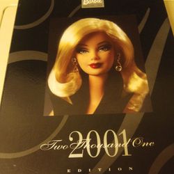 Vintage 2001 Barbie Collectibles Club Number 29 684 / Included 28797 Spotted On The Scene Outfit. MIP . Will Separate.