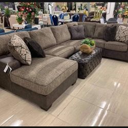 Abalone Chocolate Two Tone Large Cozy Sectional/ Brand New 