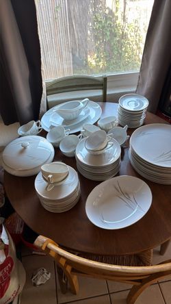 Platinum Wheat 12 Serving China Set