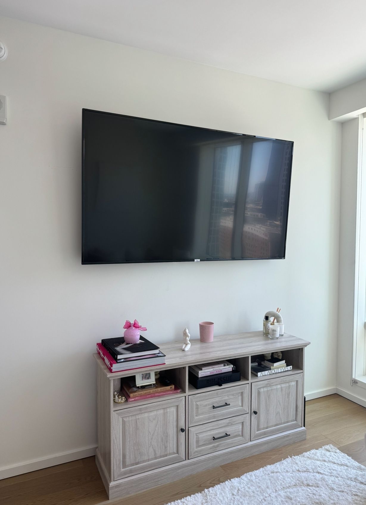 TCL 65 inch 4K HDR Roku Smart TV