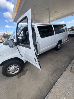 2003 Ford E-350