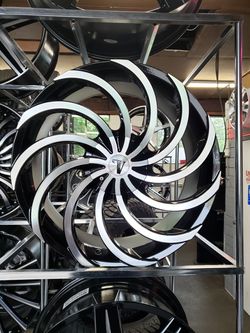 VELOCITY 22X10 6X139.7 305/40/22 ON SALE!!!