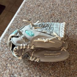 Rawlings, The Golden Glove 11 Inch Little League Youth, Baseball Glove, Leather Shell Mitt