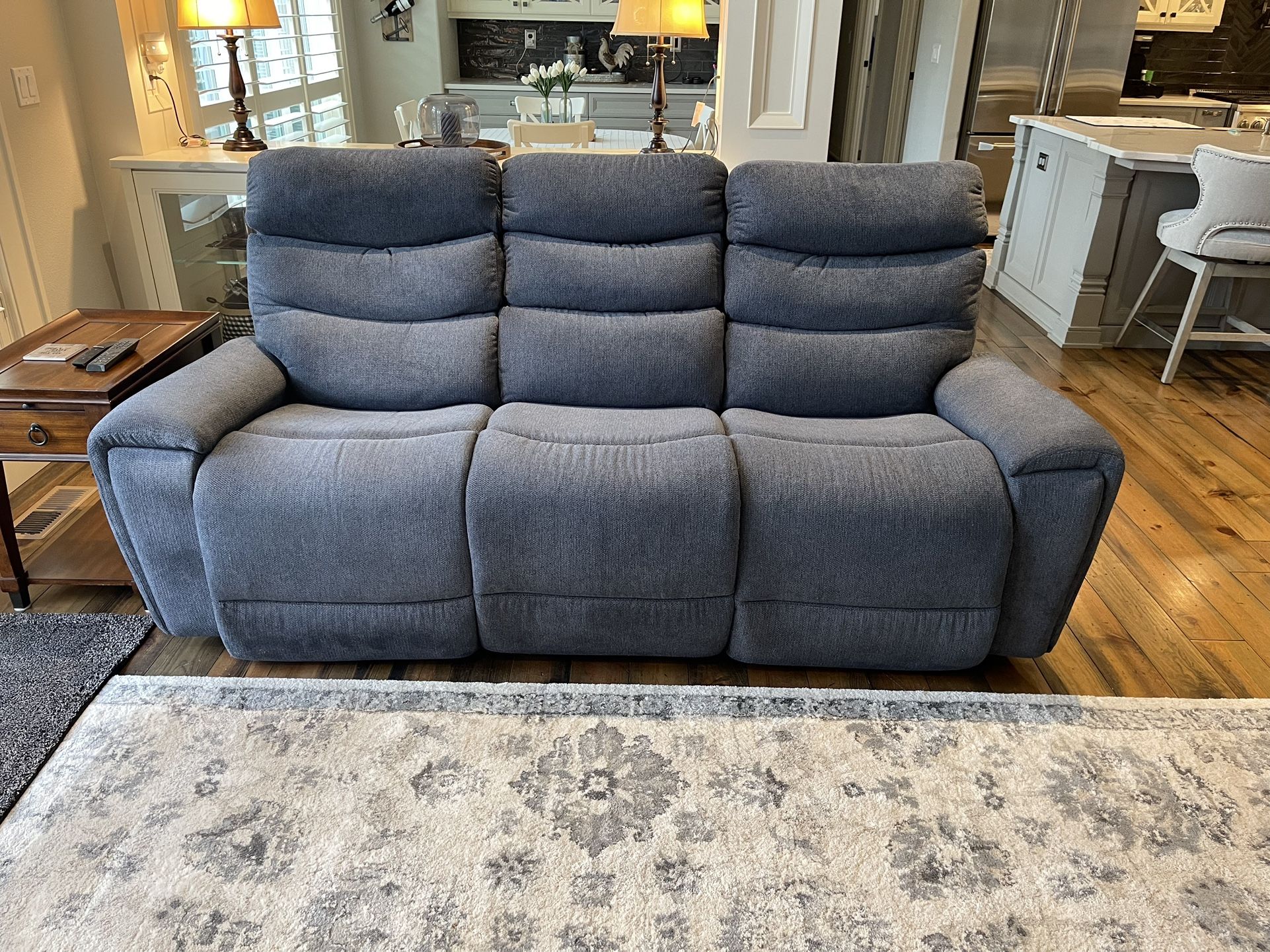 Lay-z-boy Sofa And Love Seat Powered Wall Reclining w/Headrest 