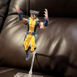 Marvel Legends Series X-Men Wolverine With Stand