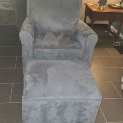 Rocker/Swivel  /Recline/Chair with Ottoman..