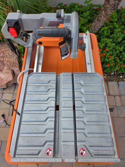 Ridgid 9-Amp 7 in. Blade Corded Wet Tile Saw with Stand