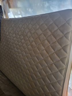 Queen Mattress Set Good Condition 150.00