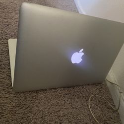 MacBook Air (13-inch, 2017)
