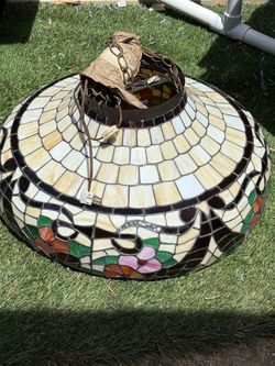 Tiffany style stained glass lamp